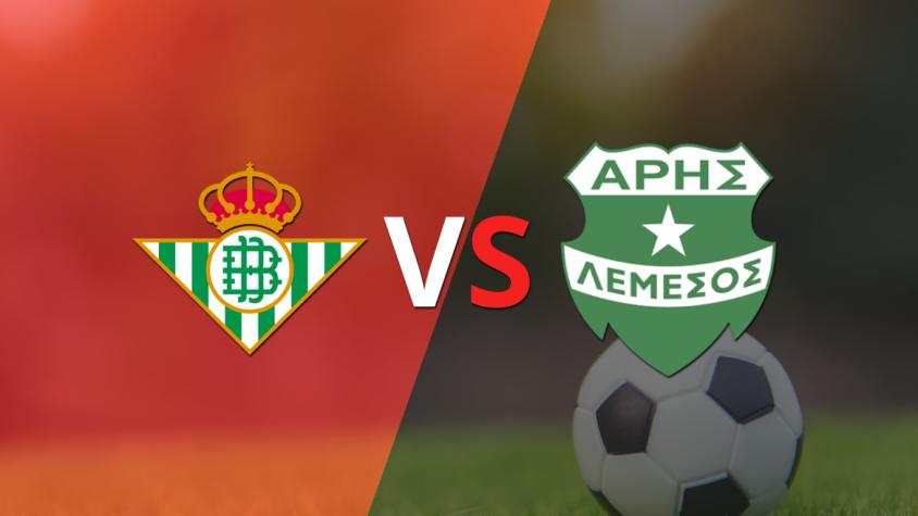 Betis gana con goleada ante Aris Limassol