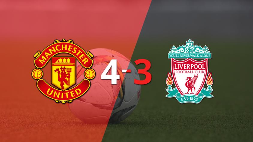 Manchester United fue superior al vencer a Liverpool y quedarse con el clásico inglés