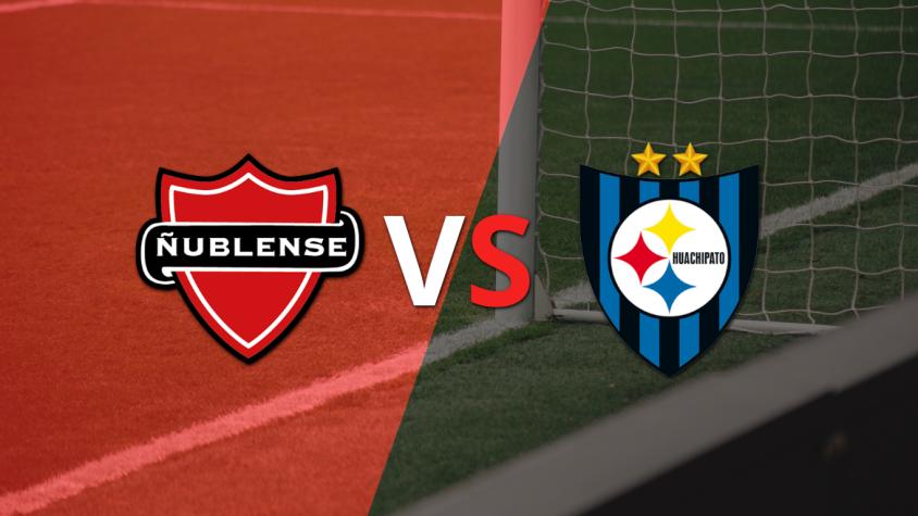 Ñublense sigue arriba por 2-0 ante Huachipato