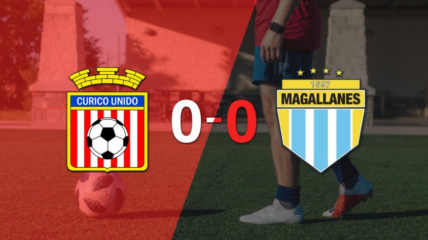 Sin muchas emociones, Curicó Unido y Magallanes empataron 0-0