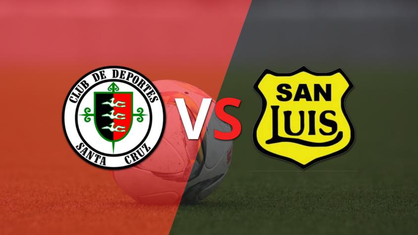 Dep. Santa Cruz y San Luis buscan el gol que desempate el encuentro en el segundo tiempo