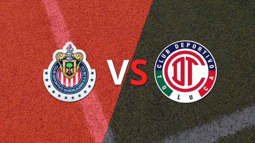El segundo tiempo comienza sin goles entre Chivas y Toluca FC