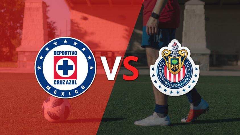 Cruz Azul vence a Chivas por 1 a 0