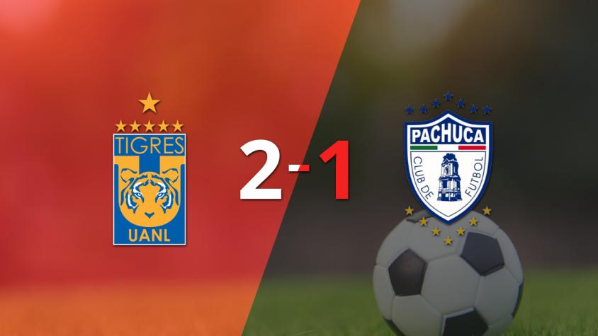 Pachuca fue relegado por Tigres en una derrota por 2-1 