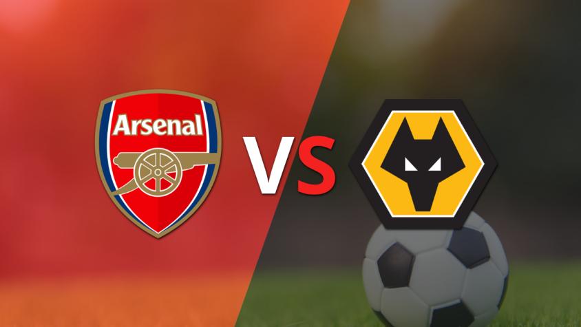 Arsenal le gana a 2 a 0 a Wolverhampton