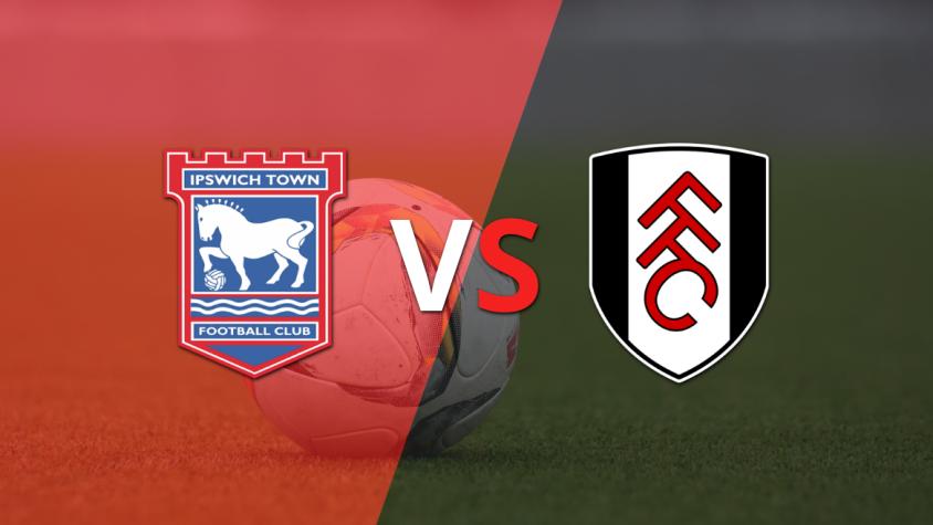 Ipswich Town y Fulham buscan el gol que desempate el encuentro en el segundo tiempo