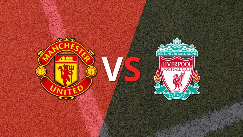 Manchester United y Liverpool miden sus fuerzas en el clásico inglés