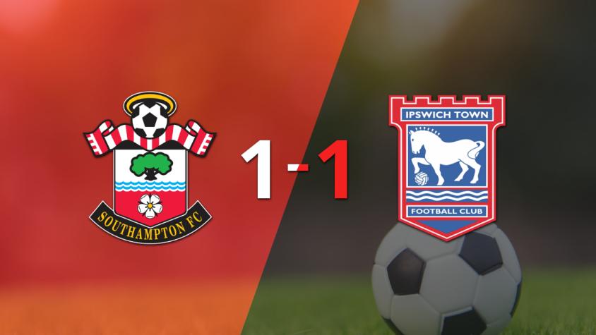 Ipswich Town logró un agónico empate ante Southampton