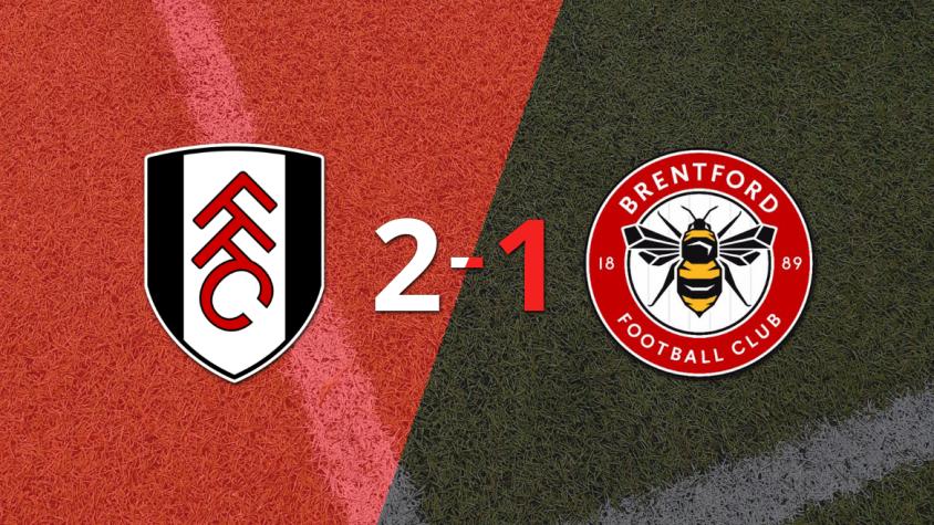 Fulham le dio vuelta el partido a Brentford con un 2-1 y triunfo agónico