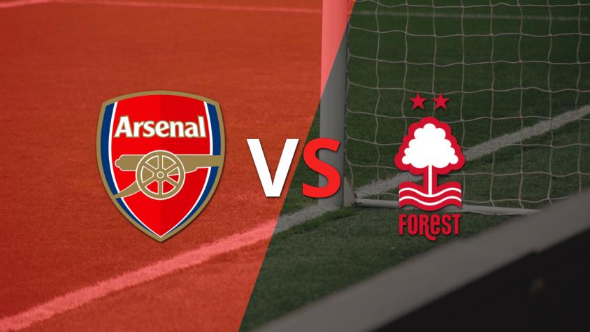 Arsenal se adelanta 1 a 0 frente a Nottingham Forest