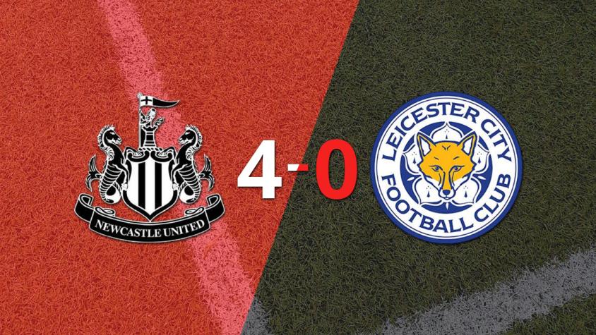 Newcastle United le pasó por encima a Leicester City con doblete de Jacob Murphy