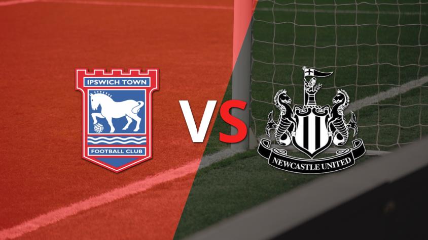 Victoria parcial de Newcastle United sobre Ipswich Town por 2-0