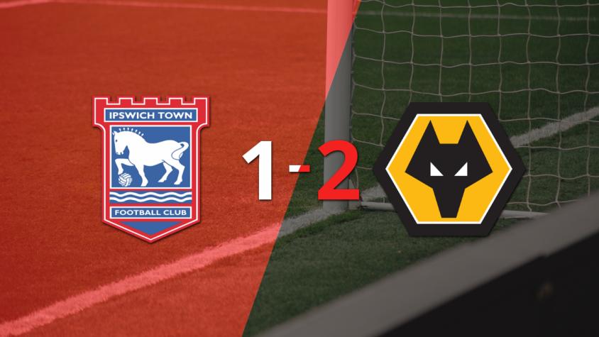 Wolverhampton remonta el partido con Ipswich Town y sella el triunfo 2 a 1