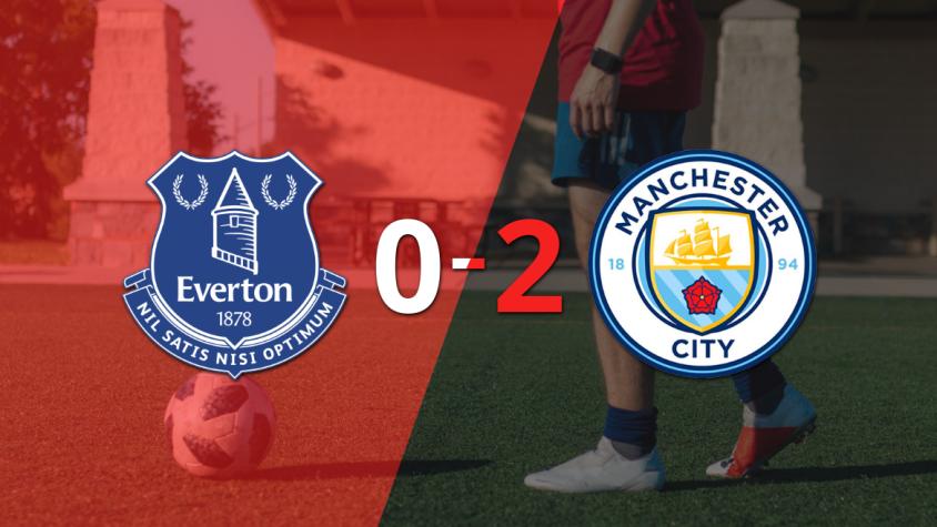 Everton no pudo ante la contundencia de Manchester City y perdió por 2 a 0