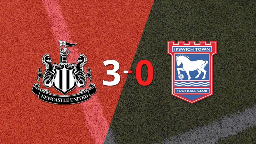 Ipswich Town sucumbe ante Newcastle United en una goleada 3-0