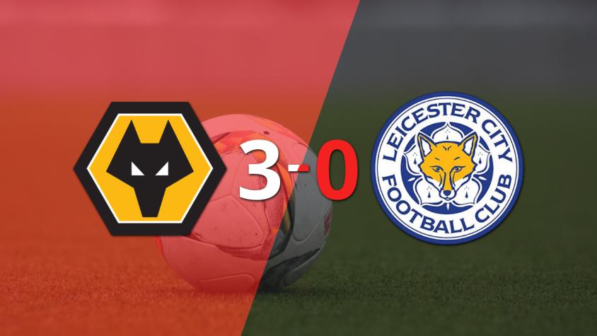 Wolverhampton fue imparable y goleó 3 a 0