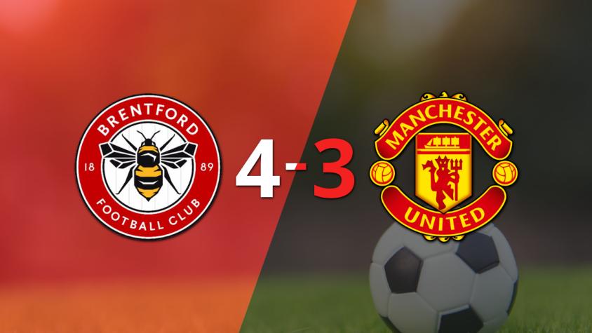 Doblete de Kevin Schade guió el triunfo de Brentford sobre Manchester United