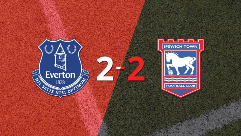 Everton empató 2-2 con Ipswich Town