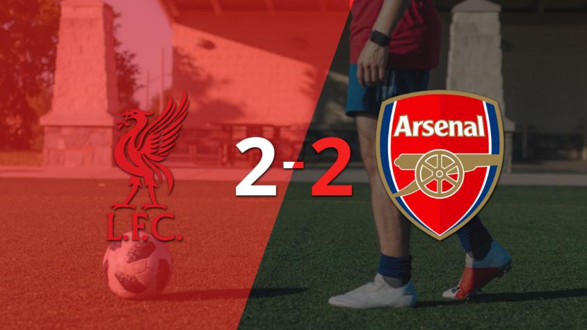 Arsenal sacó un punto luego de empatar a 2 goles con Liverpool