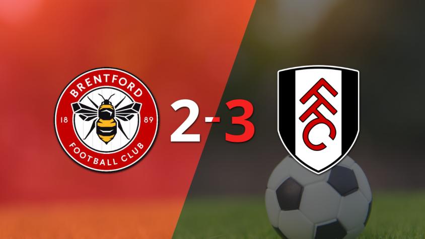 Fulham consigue emocionante triunfo sobre Brentford por 3 a 2