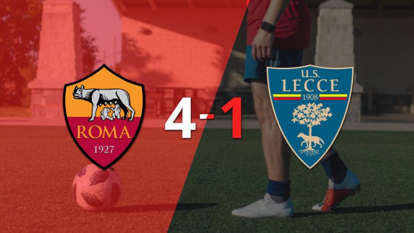 Roma golea 4-1 a Lecce