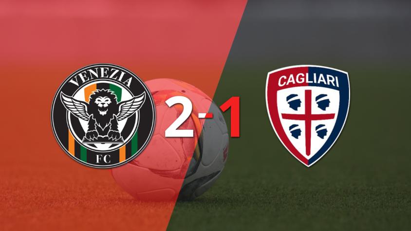 Venezia consiguió una victoria por 2 a 1 ante Cagliari