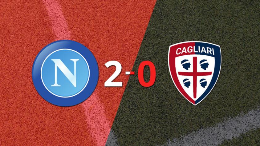 Cagliari cayó derrotada ante Napoli por 2-0
