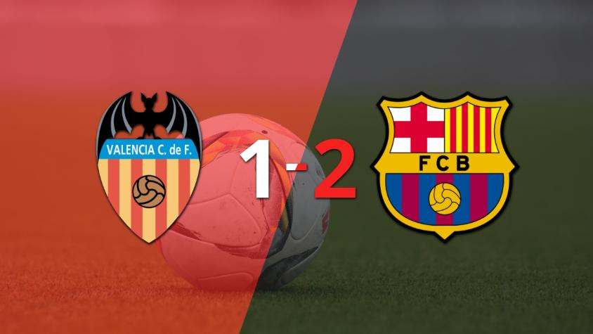 Barcelona supera por 2-1 a Valencia tras dar vuelta el partido