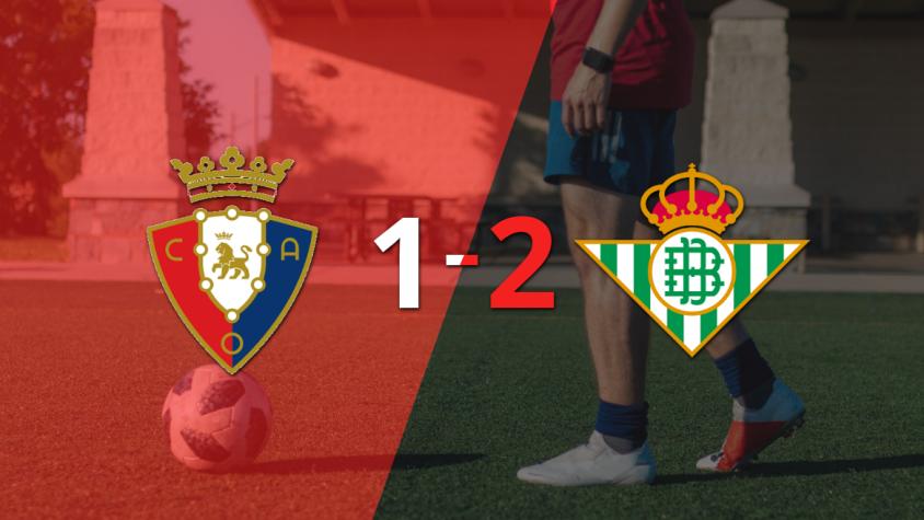 Betis consigue una estrecha victoria de 2 a 1 sobre Osasuna