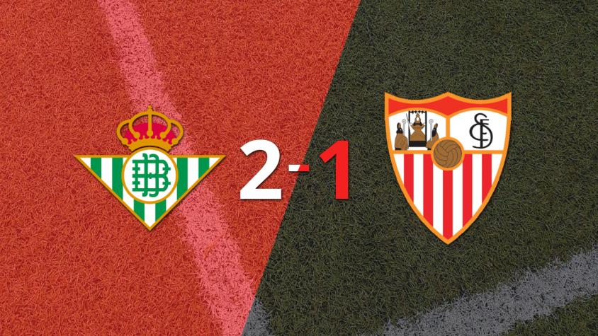 Betis consigue una remontada para ganar por 2 a 1 el Derbi de Sevilla