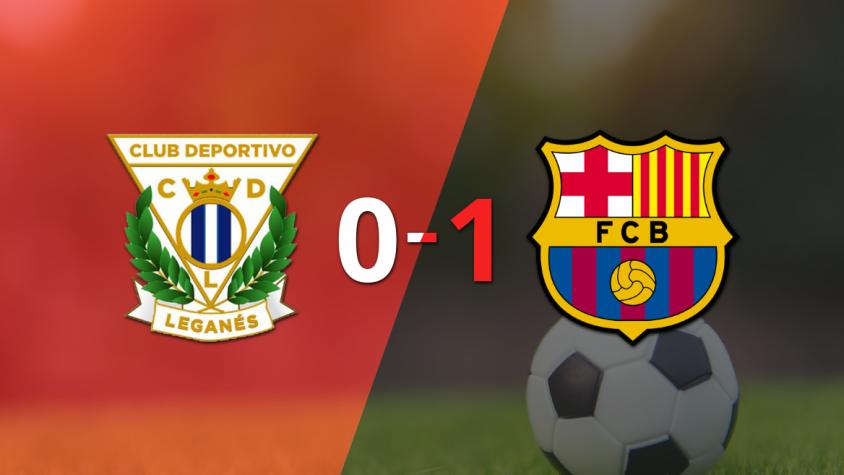 Barcelona encontró el triunfo gracias a un gol en contra de Jorge Saénz