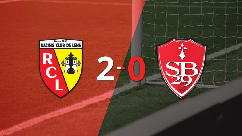 Lens le ganó como anfitrión a Stade Brestois por 2-0 