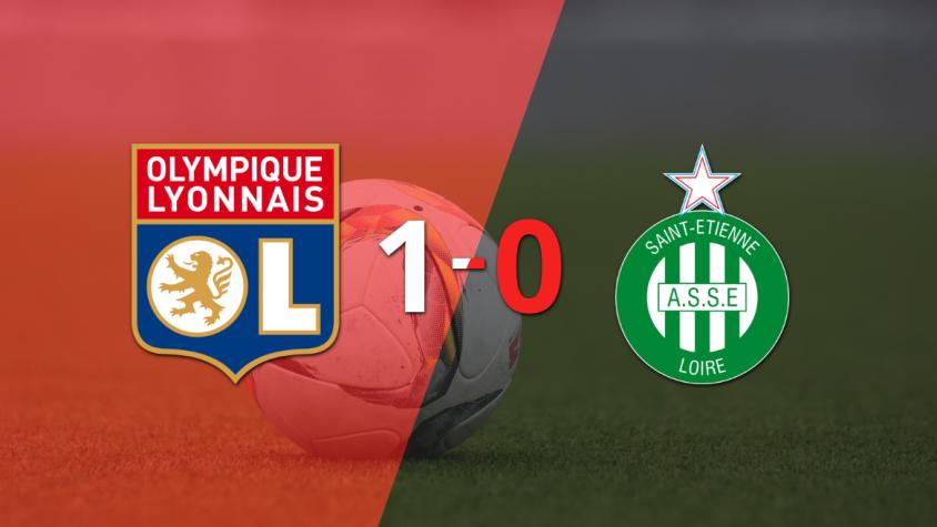 Apretada victoria de Olympique Lyon frente a Saint Etienne