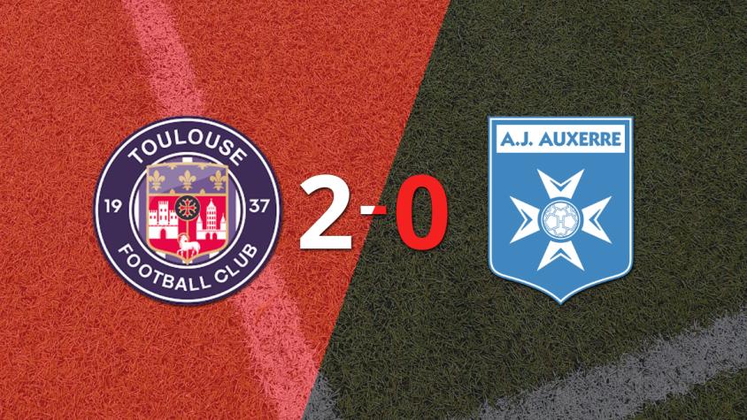 Auxerre cayó derrotada ante Toulouse por 2-0