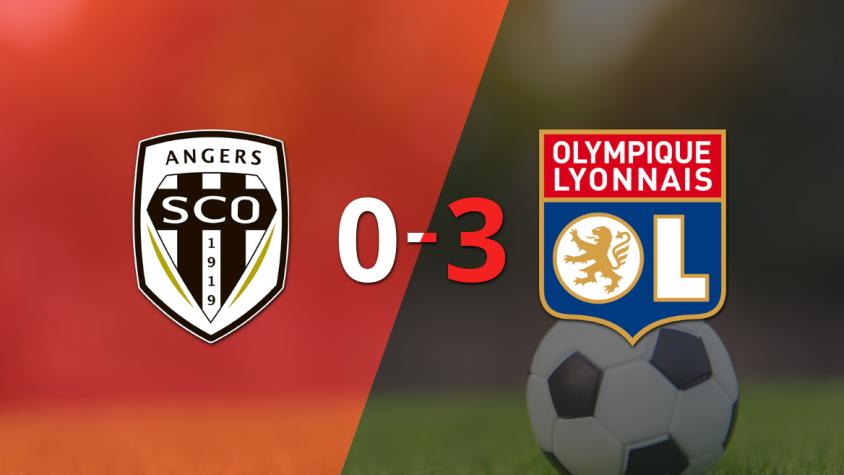 Un inspirado Olympique Lyon propina una paliza a Angers con una goleada 3 a 0