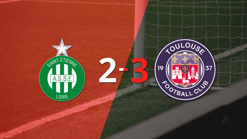¡Partidazo! Toulouse le ganó 3-2 a Saint Etienne