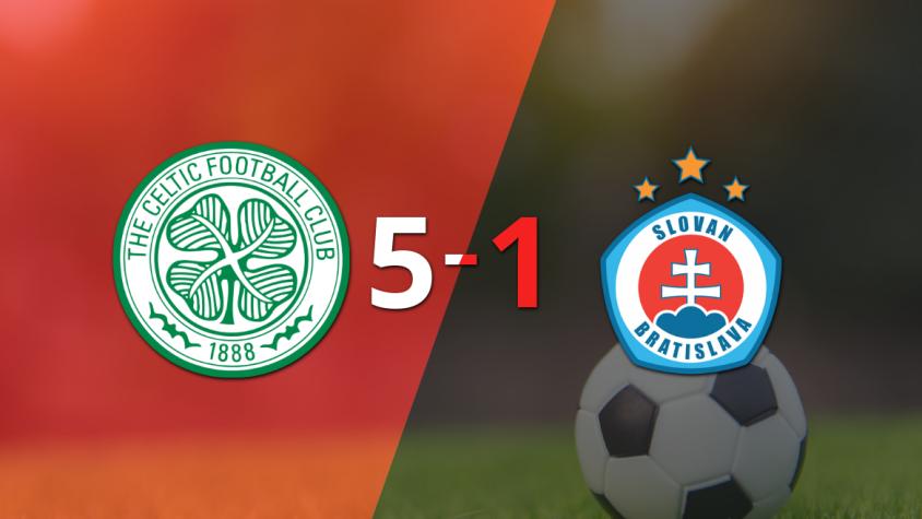 Celtic le pasó por encima 5-1 a Slovan Bratislava