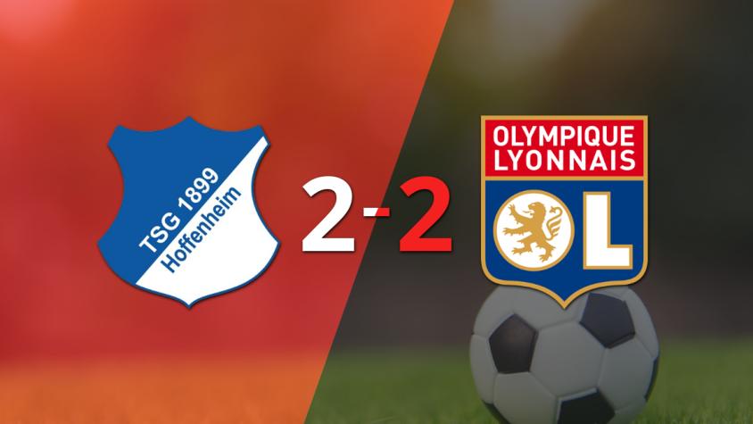 Hoffenheim logró un agónico empate ante Olympique Lyon