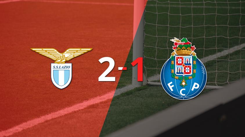 Lazio logró una victoria con gol agónico por 2 a 1 frente a Porto