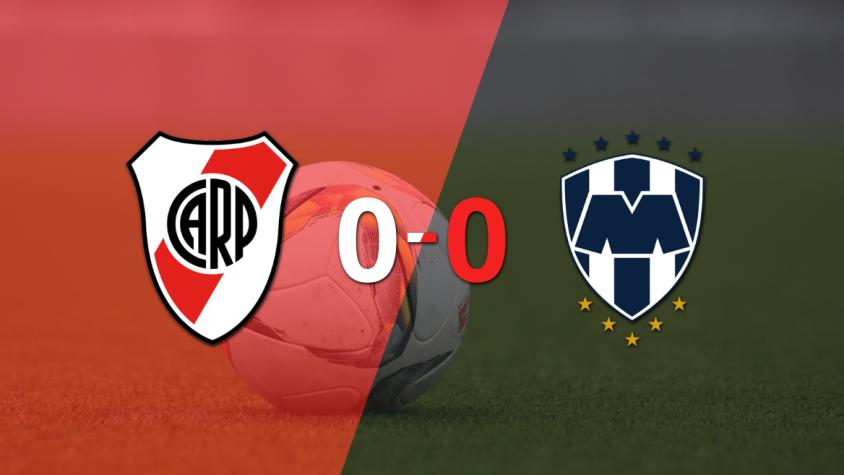 Cero a cero terminó el partido entre River Plate y CF Monterrey