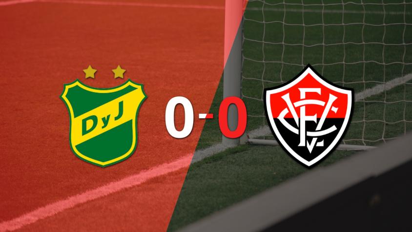 Sin goles, Defensa y Justicia y Vitória igualaron el partido