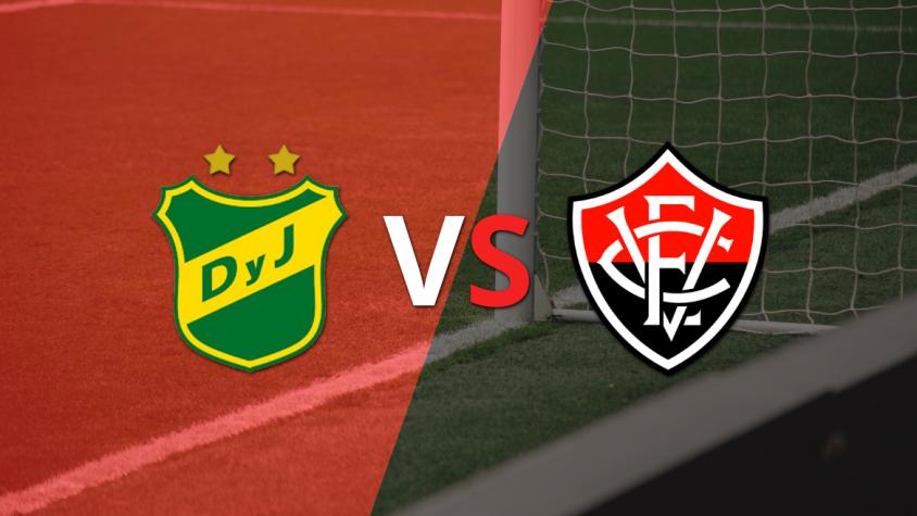 Se enfrentan Defensa y Justicia y Vitória por la fecha 2 del grupo B