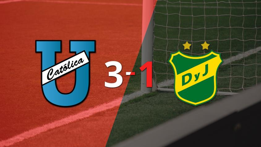 Ismael Díaz ayudó con doblete a U. Católica (E) en victoria frente a Defensa y Justicia