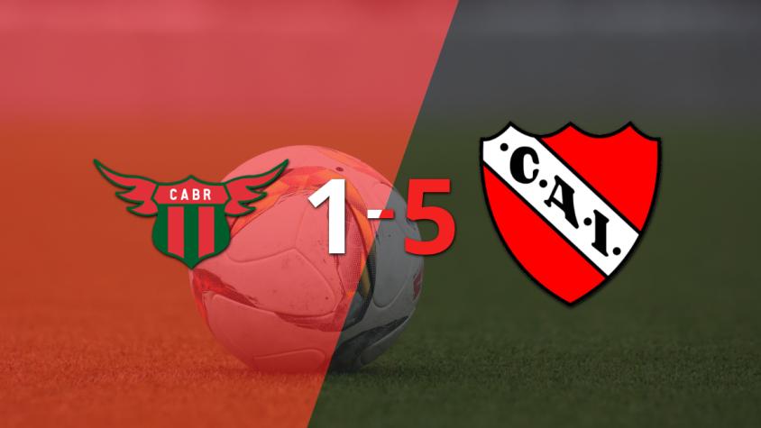 Independiente arrasó con una remontada y goleó 5-1 a Boston River