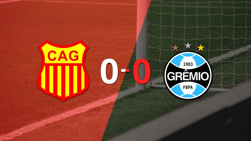 Grau no pudo con Grêmio y empataron sin goles