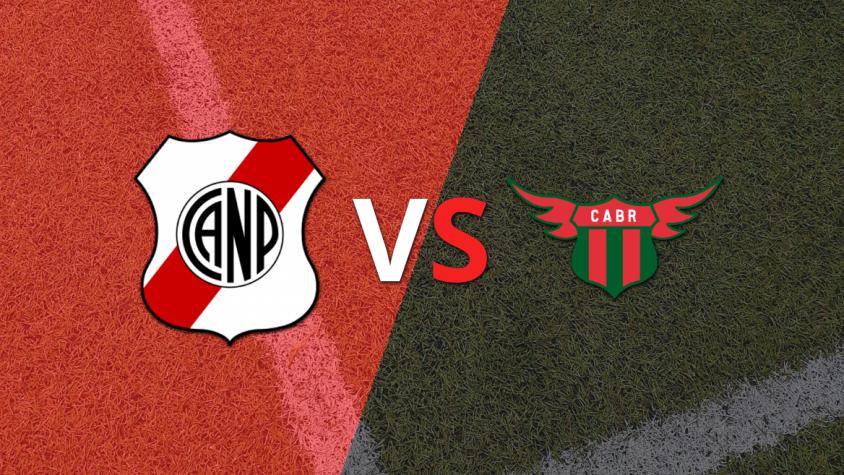 Pitazo inicial para el duelo entre Nacional Potosí y Boston River
