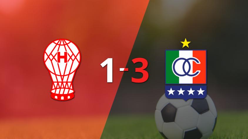 Once Caldas venció a Huracán y quedó en Cuartos de Final