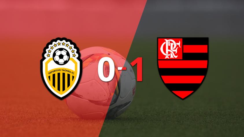 Flamengo se quedó con la victoria 1-0 ante Táchira en el estadio el Templo Sagrado