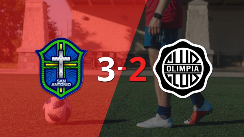 Julio Herrera anota en el último minuto y San Antonio derrota a Olimpia por 3 a 2