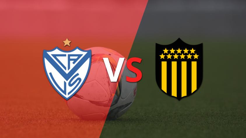 Peñarol visita a Vélez por la fecha 1 del grupo H